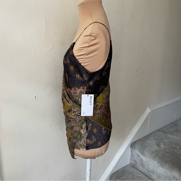 Bailey 44 Multicolor Maida Paisley Crossover V-Neck Top NWT Size Small 408-D019 - Picture 4 of 10